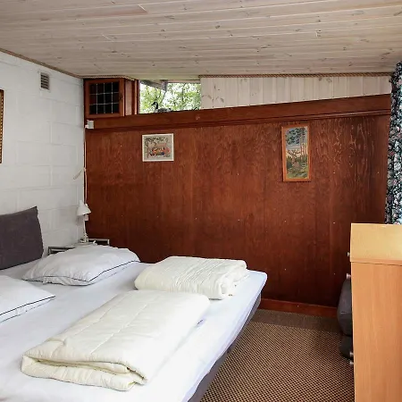 Semesterbostad Holiday Ii